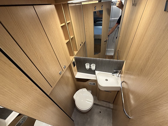Hymer B-ML-I 790 170 HK Automat – Alde – 320 AH Litium - 3X95 Watt solcelle - Iverter 1800W - Elektrisk markise - 19 of 23
