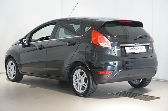 Ford Fiesta 4 of 5
