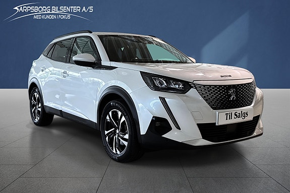 Peugeot e-2008 3 of 5