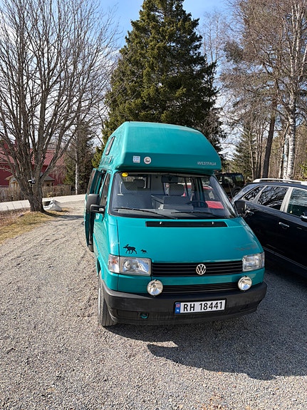 Volkswagen California camper 3 of 5