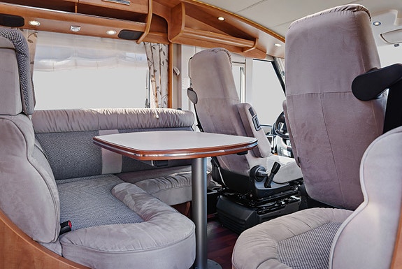 Carthago CHIC C-LINE I 5.0 | Alde | Stekeovn | Automat | 177HK | 2 of 5