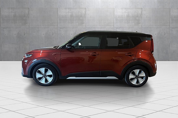Kia e-Soul 2 of 5