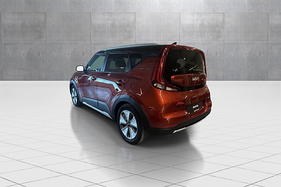Kia e-Soul 3 of 5