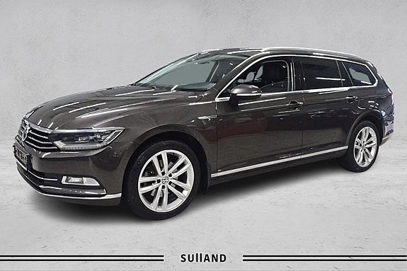 Volkswagen Passat 2 of 5