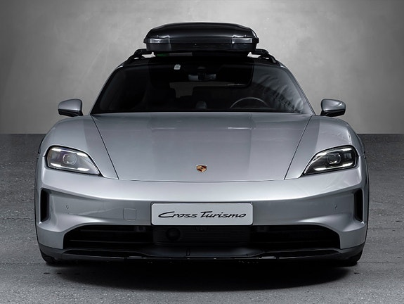 Porsche Taycan Cross Turismo 3 of 5