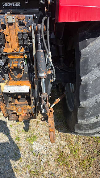 CASE IH Farmall 115U Pro 16 of 30