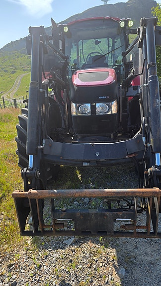 CASE IH Farmall 115U Pro 25 of 30