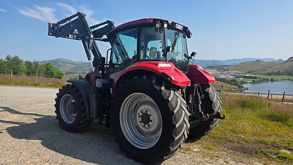 CASE IH Farmall 115U Pro 3 of 30
