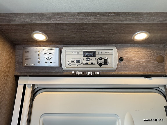 Bürstner BT7404 Solcelle / TRUMA / Automat 20 of 30
