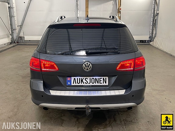 Volkswagen Passat 3 of 5