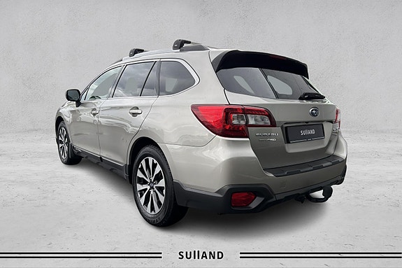 Subaru Outback 3 of 5