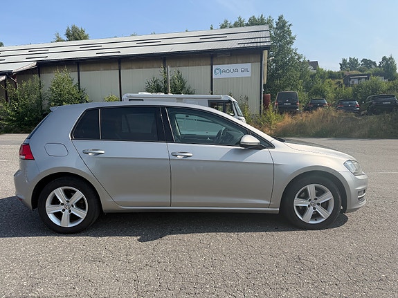 Volkswagen Golf VII 4 of 19