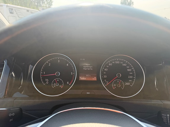 Volkswagen Golf VII 17 of 19