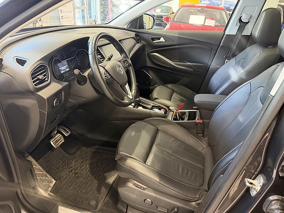 Opel Grandland X 10 of 25