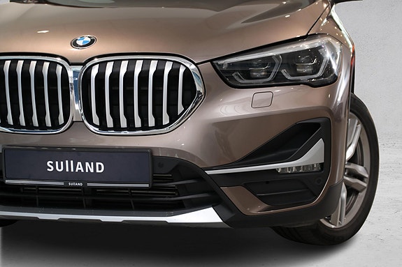 BMW X1 4 of 5