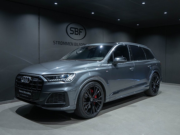 Audi Q7 3 of 5