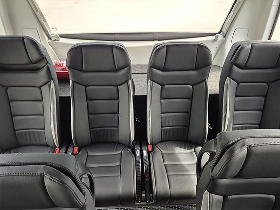 Mercedes-Benz Sprinter 5 of 5