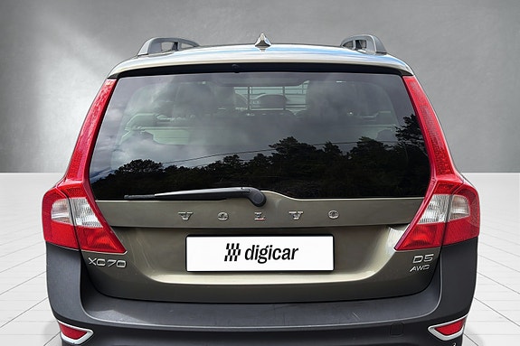 Volvo XC70 5 of 5