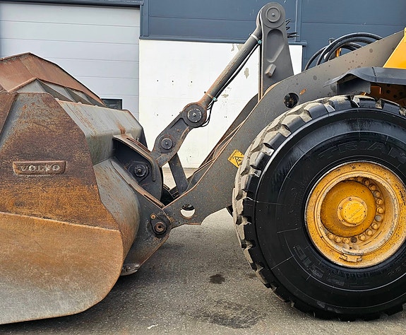 Volvo L180H, 2014 Mod, Kun 12665 timer, 4 helt nye dekk, Ny service, Ny sertifisering. 17 of 30