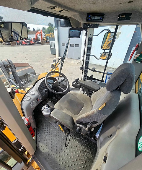 Volvo L180H, 2014 Mod, Kun 12665 timer, 4 helt nye dekk, Ny service, Ny sertifisering. 26 of 30