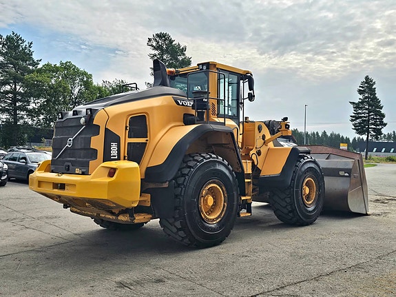 Volvo L180H, 2014 Mod, Kun 12665 timer, 4 helt nye dekk, Ny service, Ny sertifisering. 6 of 30