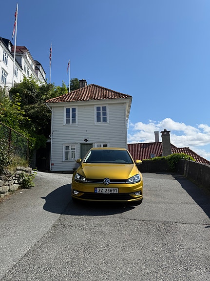 Volkswagen Golf VII 2 of 5