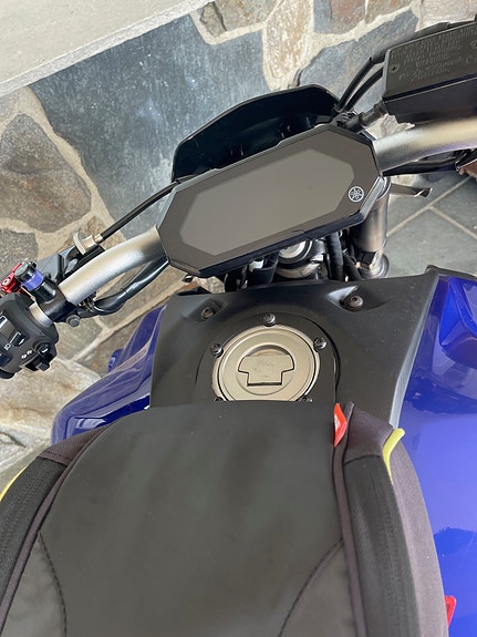 Yamaha MT-07 4 of 5