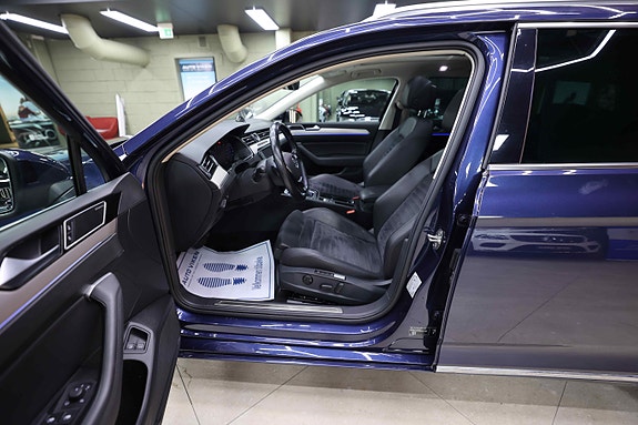 Volkswagen Passat 29 of 30