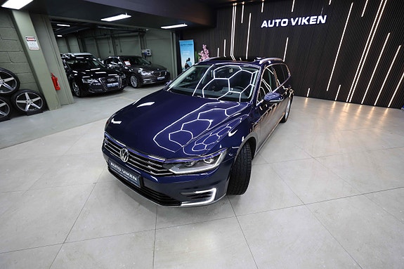 Volkswagen Passat 15 of 30