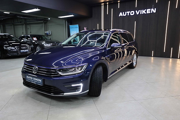Volkswagen Passat 4 of 30