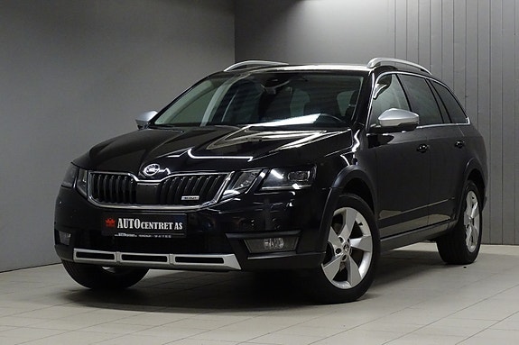 Skoda Octavia Scout 2 of 5