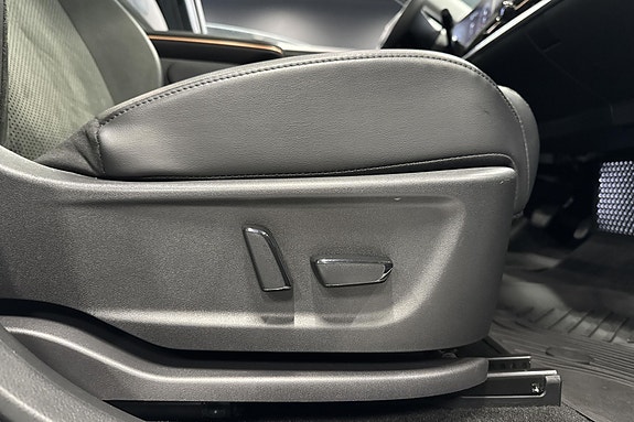 Nissan Ariya 19 of 23