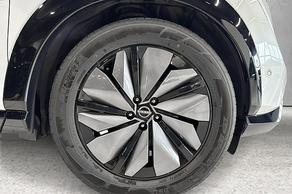 Nissan Ariya 6 of 23