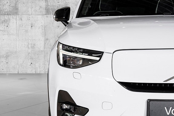 Volvo C40 7 of 30