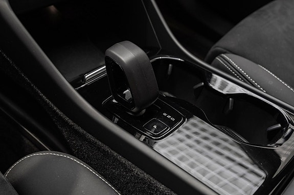 Volvo C40 14 of 30