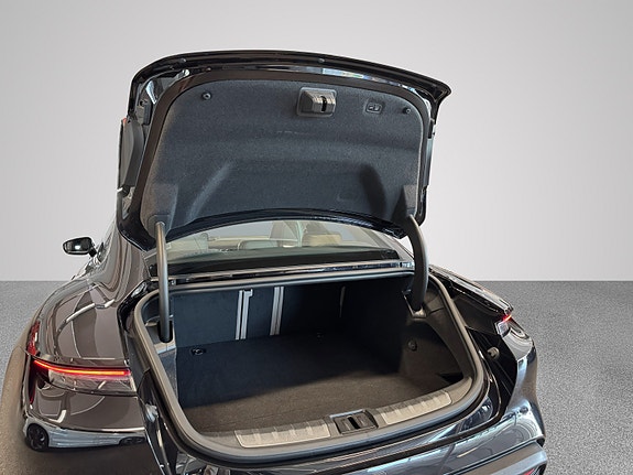 Porsche Taycan 26 of 26