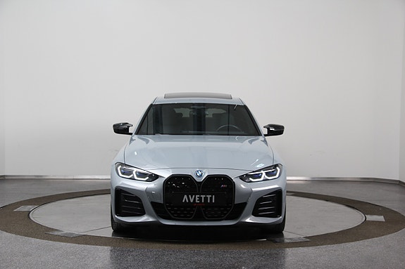 BMW i4 2 of 5