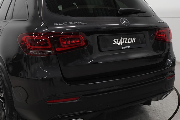 Mercedes-Benz GLC300 e 9 of 30