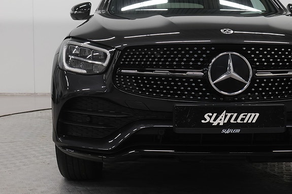 Mercedes-Benz GLC300 e 10 of 30