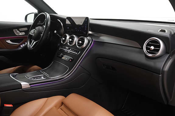 Mercedes-Benz GLC300 e 29 of 30