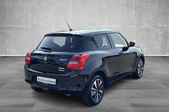 Suzuki Swift 3 of 5