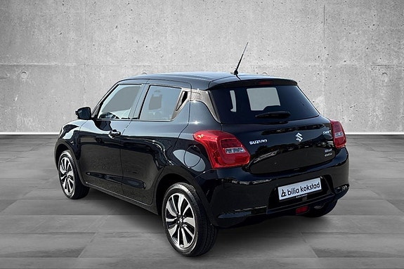 Suzuki Swift 2 of 5
