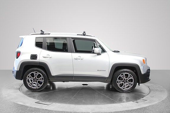 Jeep Renegade 4 of 5
