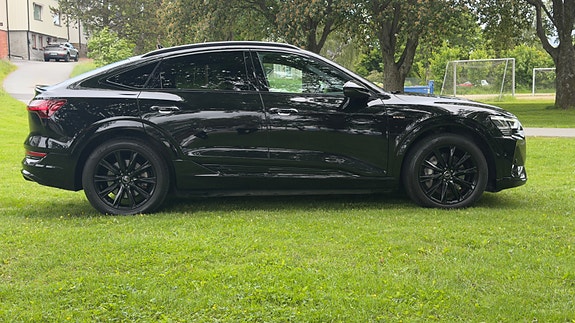 Audi e-tron Sportback 5 of 5