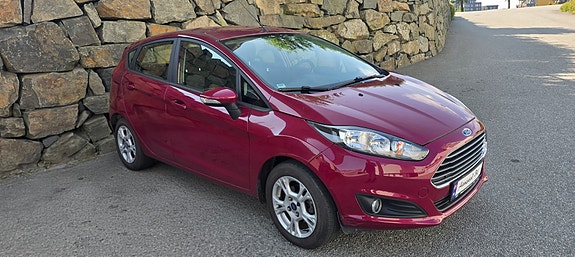 Ford Fiesta 3 of 5
