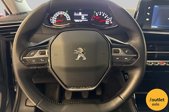Peugeot 2008 21 of 25