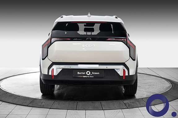 Kia EV3 4 of 5