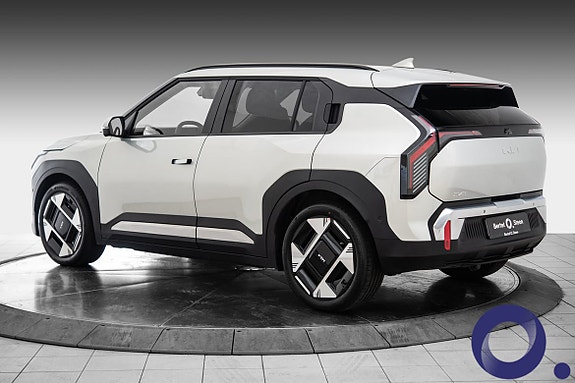Kia EV3 3 of 5