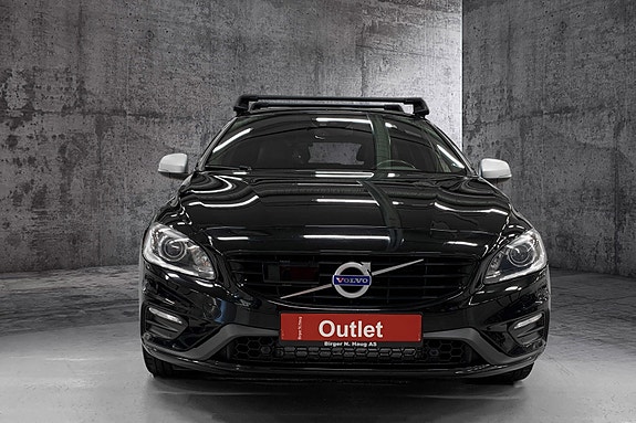 Volvo V60 2 of 5