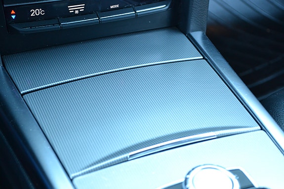 Mercedes-Benz E200 28 of 29
